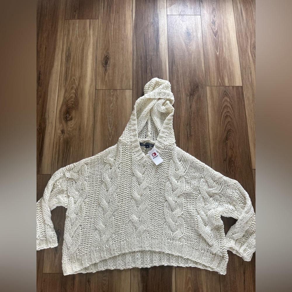 HYFVE HYFVE HYFVE Buckle womens oversized bulky v neck cable sweater size XS